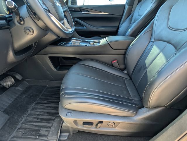 Used 2023 INFINITI QX60 Sensory w/ Vision Package FWD image 18