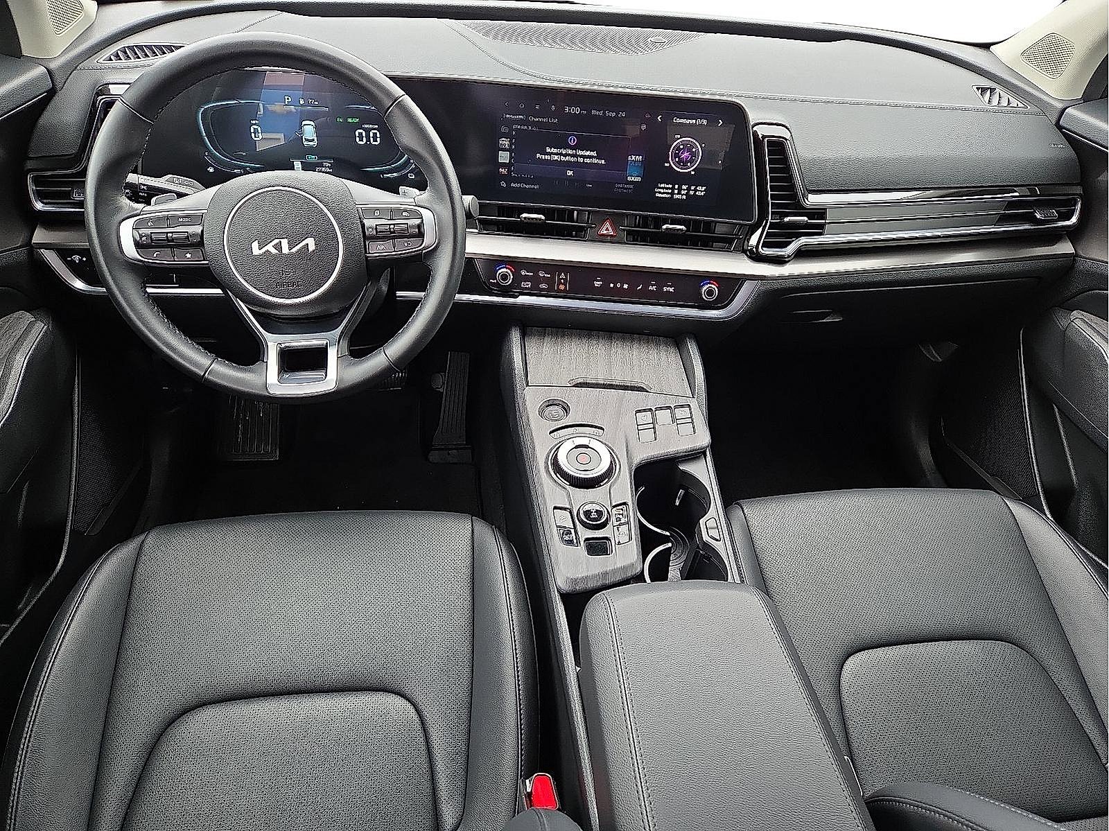 Used 2025 Kia Sportage EX image 11