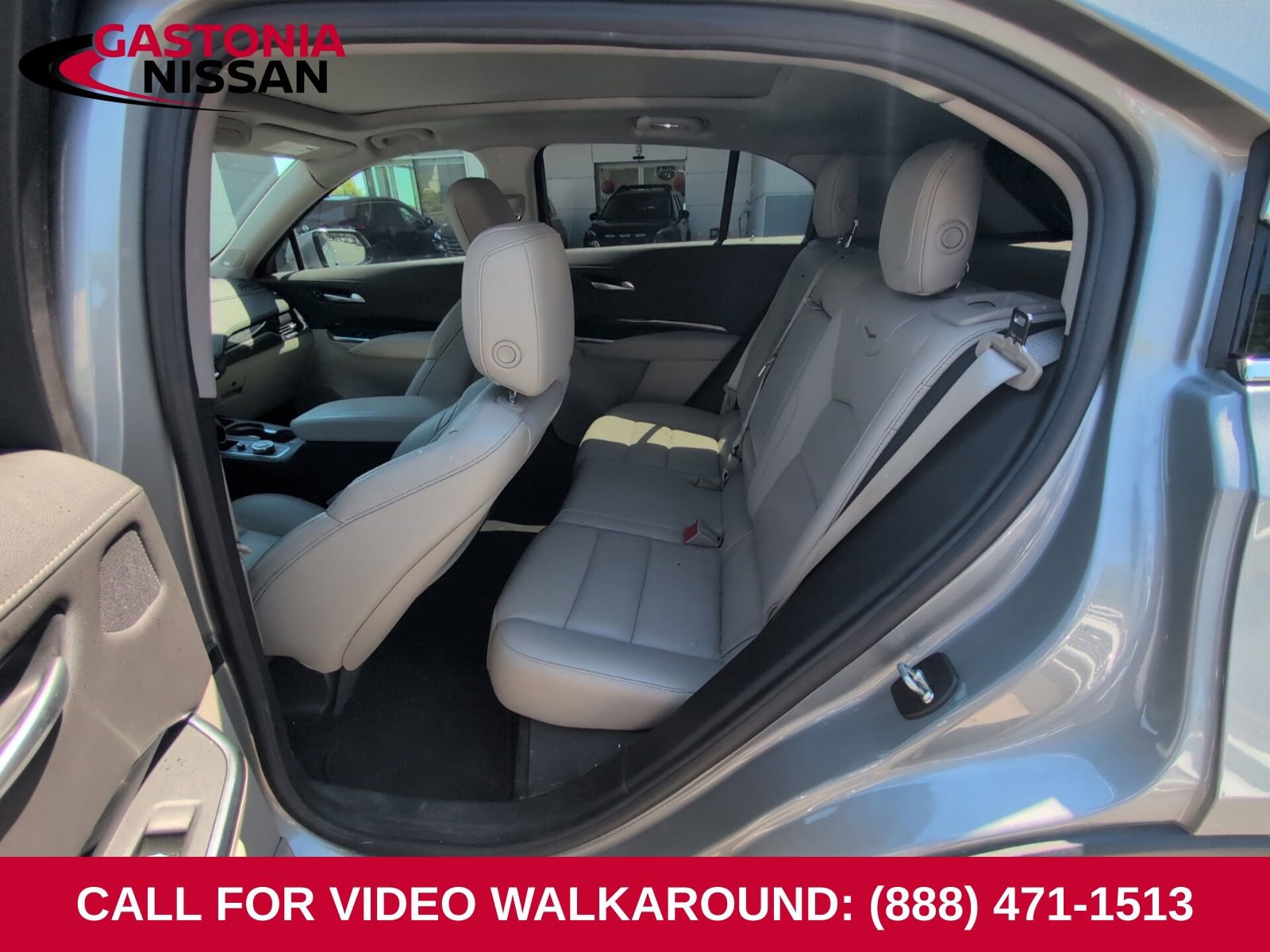Used 2023 Cadillac XT4 Premium Luxury w/ Cold Weather Package FWD image 11