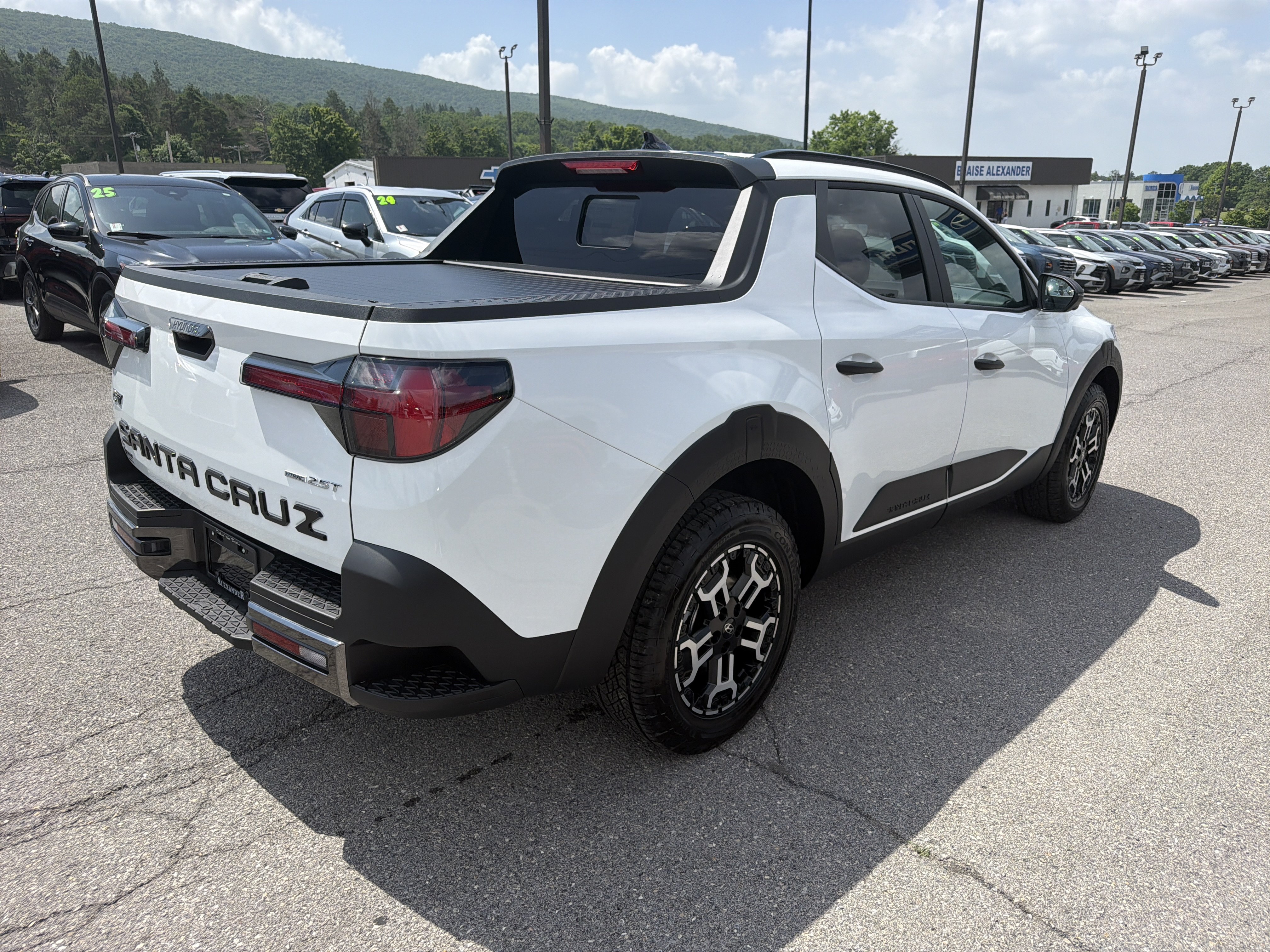 New 2026 Hyundai Santa Cruz XRT AWD/4WD image 9