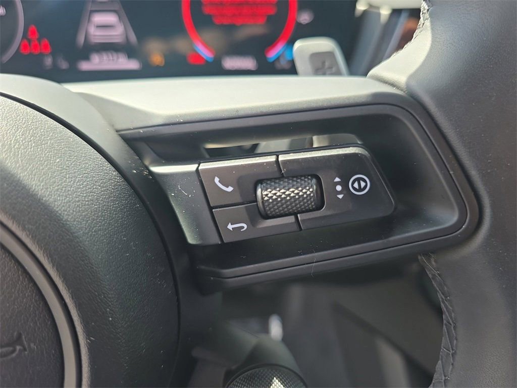 Certified 2025 Porsche Cayenne image 35