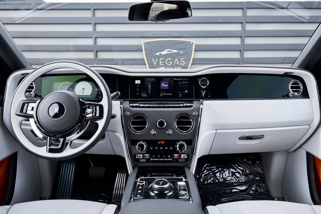 Used 2026 Rolls-Royce Cullinan AWD/4WD image 59