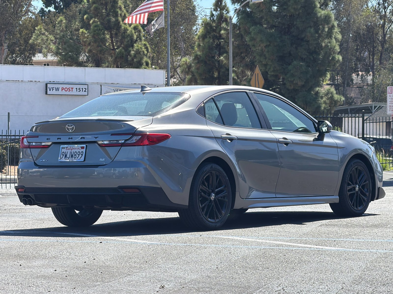 Used 2026 Toyota Camry SE FWD image 5