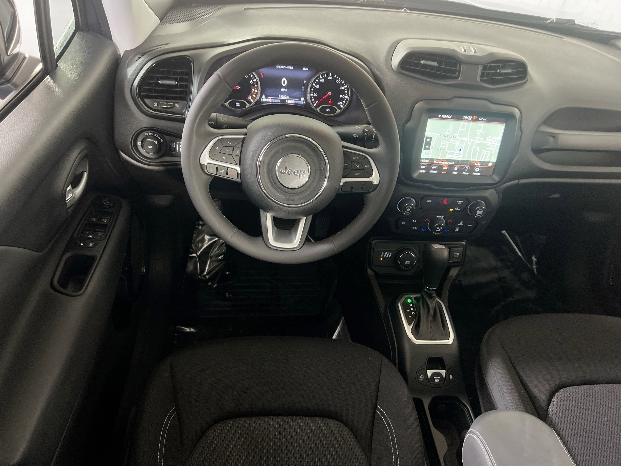 Used 2023 Jeep Renegade Altitude w/ Sun/Sound Group AWD/4WD image 21