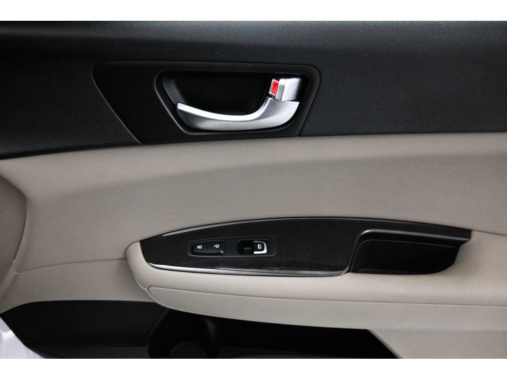 Used 2018 Kia Optima EX w/ Premium Package FWD image 19