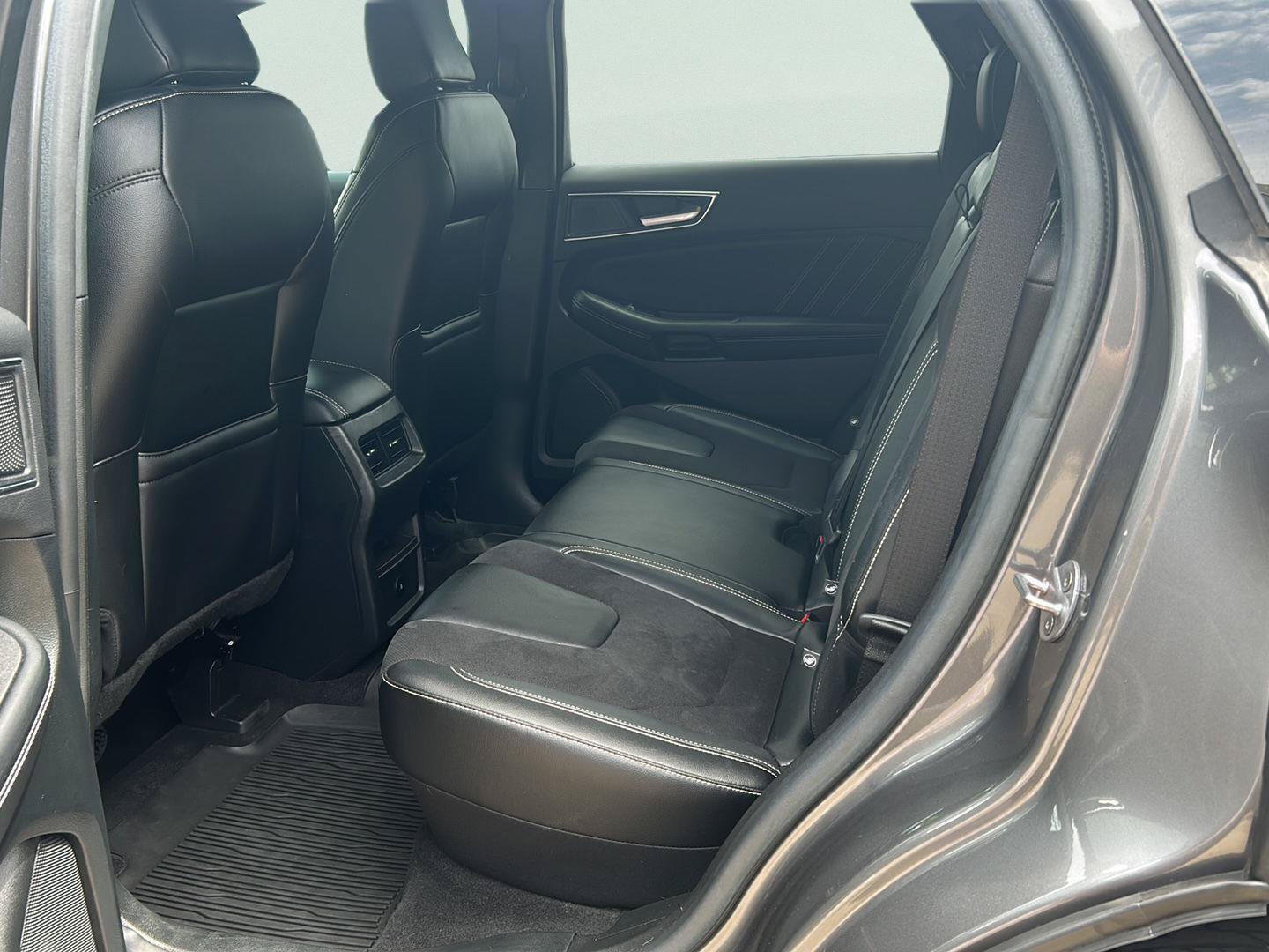 Used 2023 Ford Edge ST AWD/4WD image 14