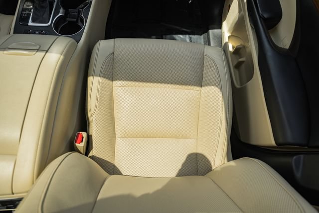 Used 2019 Toyota Highlander Limited Platinum AWD/4WD image 33