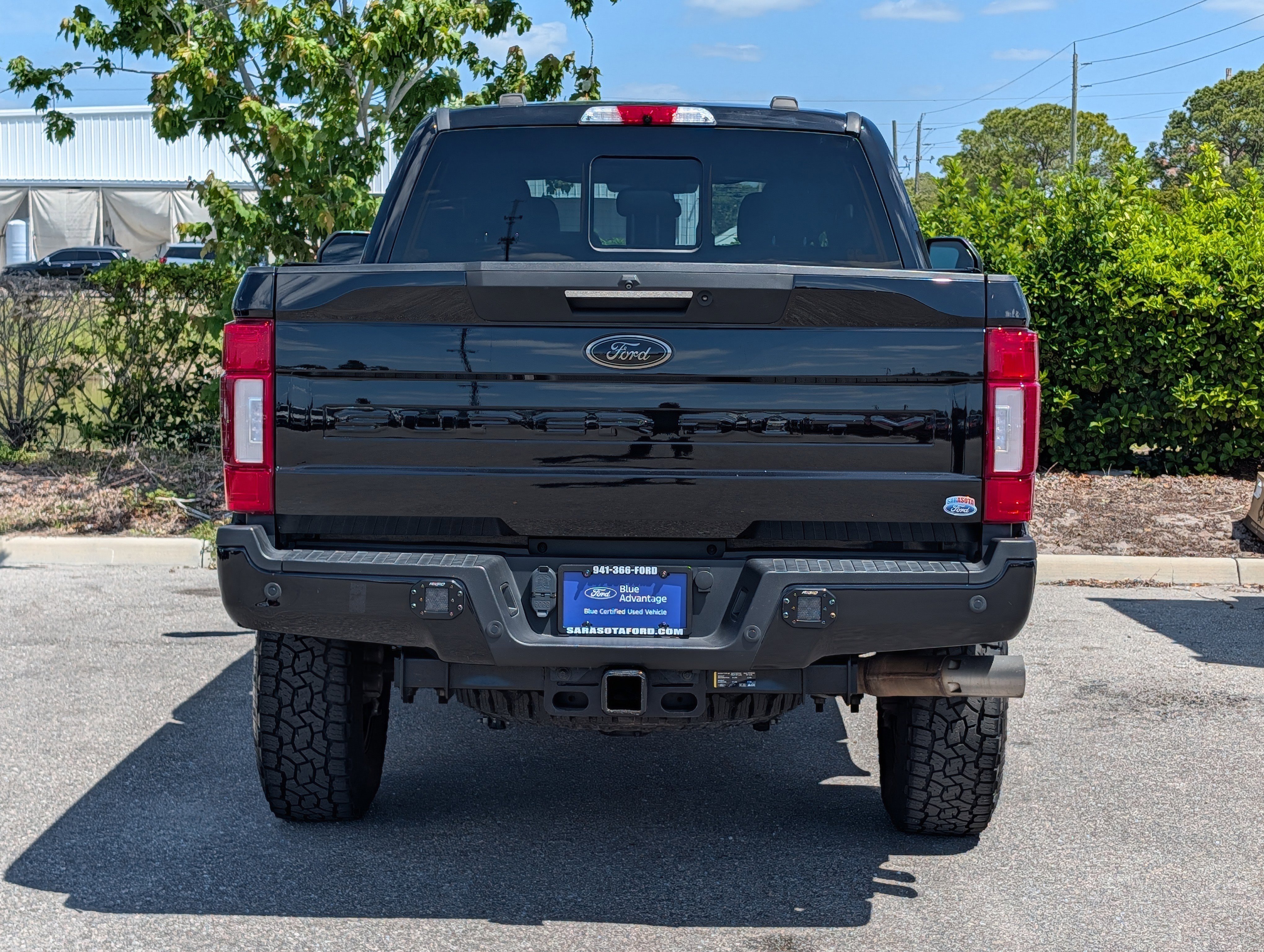 Certified 2022 Ford F250 Lariat w/ Tremor Off-Road Package image 5
