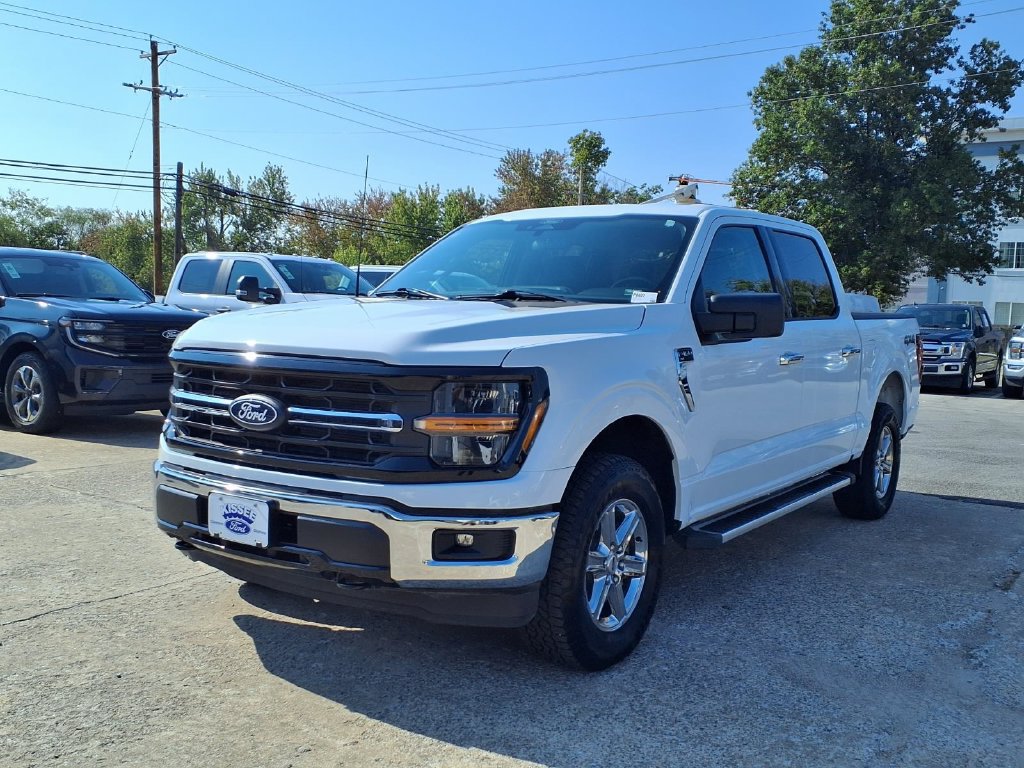 Used 2025 Ford F150 XLT w/ Equipment Group 301A Standard AWD/4WD image 19