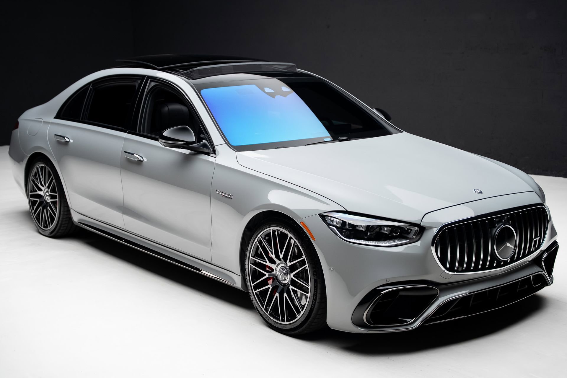 Used 2024 Mercedes-Benz S 63 AMG S image 44