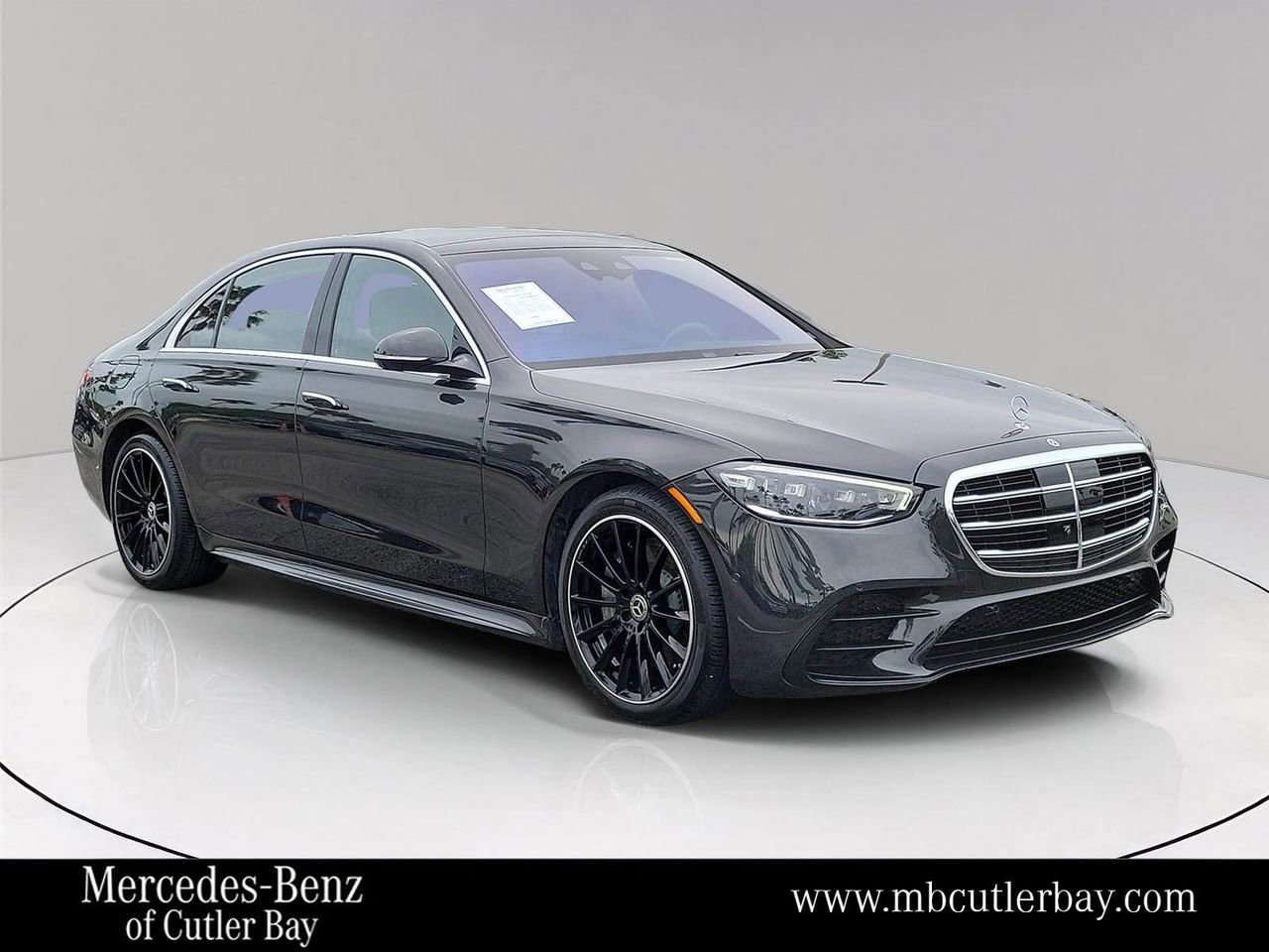 Used 2022 Mercedes-Benz S 500 4MATIC image 1
