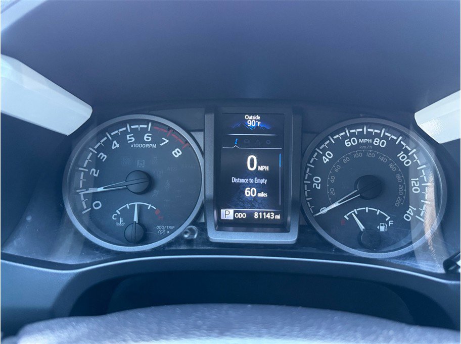 Used 2016 Toyota Tacoma TRD Sport w/ Towing Package RWD image 16