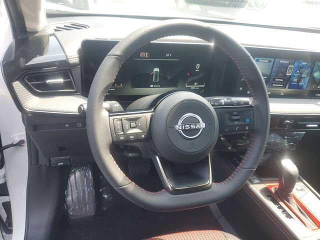 New 2026 Nissan Kicks SR FWD image 14