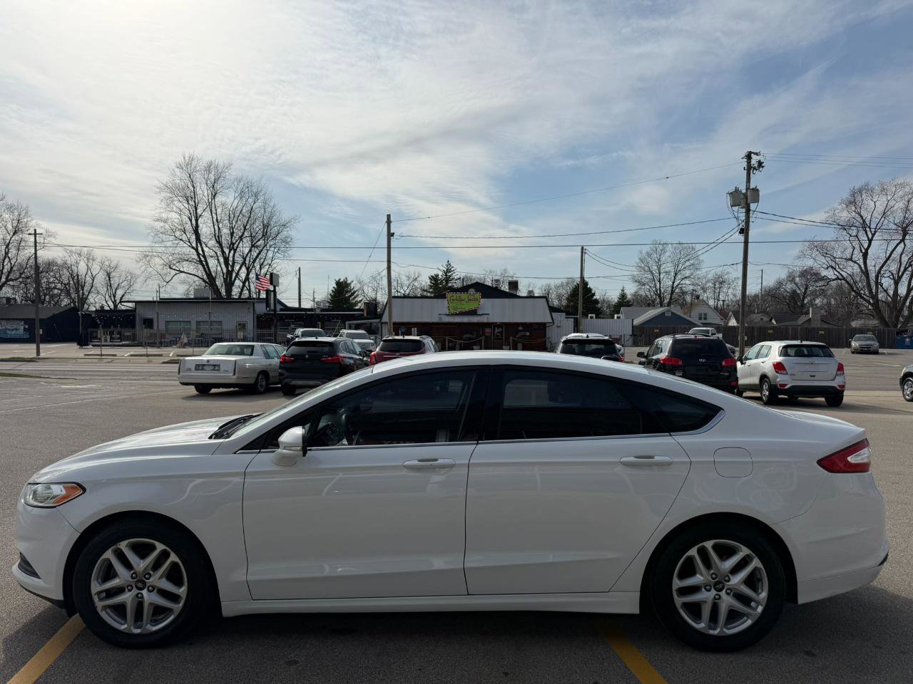 Used 2013 Ford Fusion SE image 2