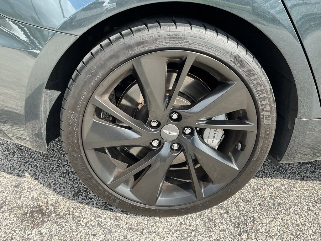Used 2023 Genesis G70 3.3T w/ Sport Prestige Package RWD image 12