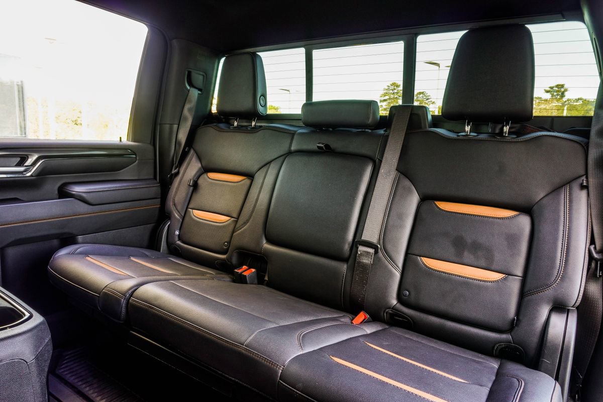 Used 2024 GMC Sierra 2500 AT4 w/ AT4 Premium Plus Package image 38