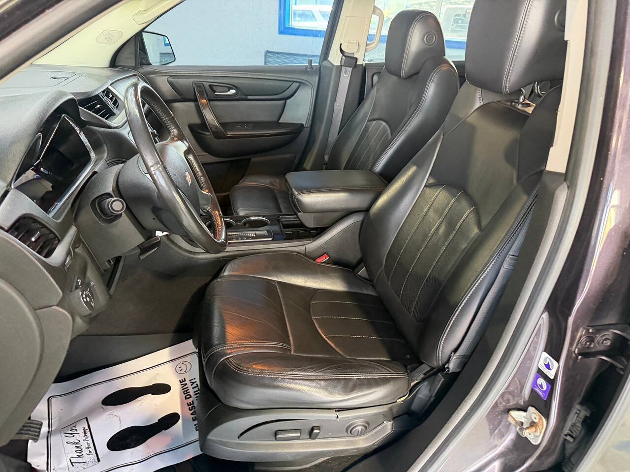 Used 2015 Chevrolet Traverse LTZ AWD/4WD image 18