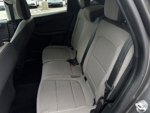 Used 2022 Ford Escape SE w/ Cold Weather Package image 24