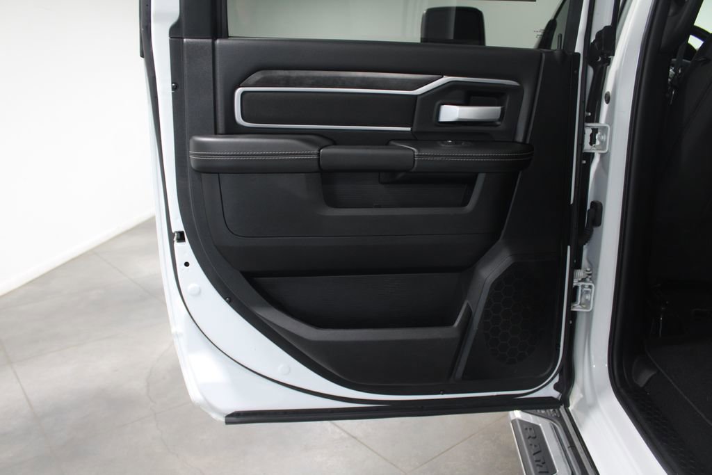 Used 2024 RAM 2500 Big Horn image 27