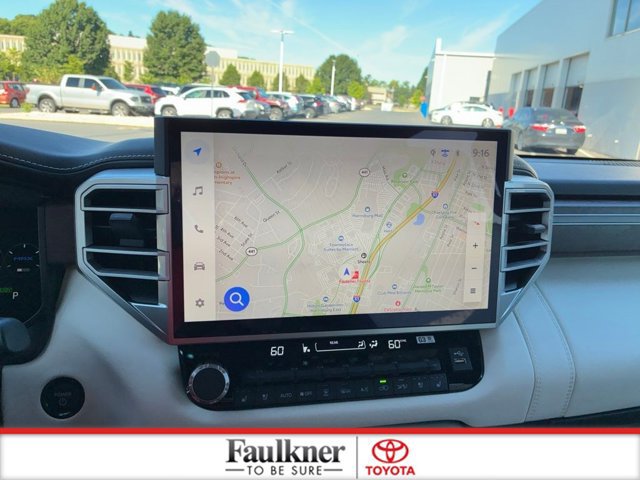 Used 2025 Toyota Sequoia Capstone AWD/4WD image 33