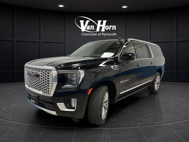 Used 2021 GMC Yukon XL Denali w/ Denali Premium Package AWD/4WD image 3