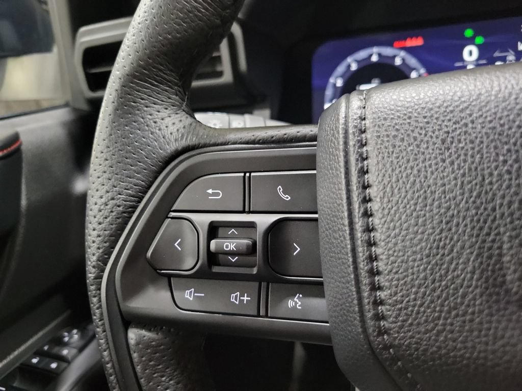 Used 2025 Toyota Tacoma TRD Pro AWD/4WD image 15