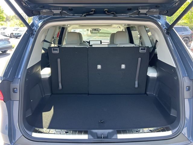 Used 2026 Toyota Grand Highlander FWD image 10