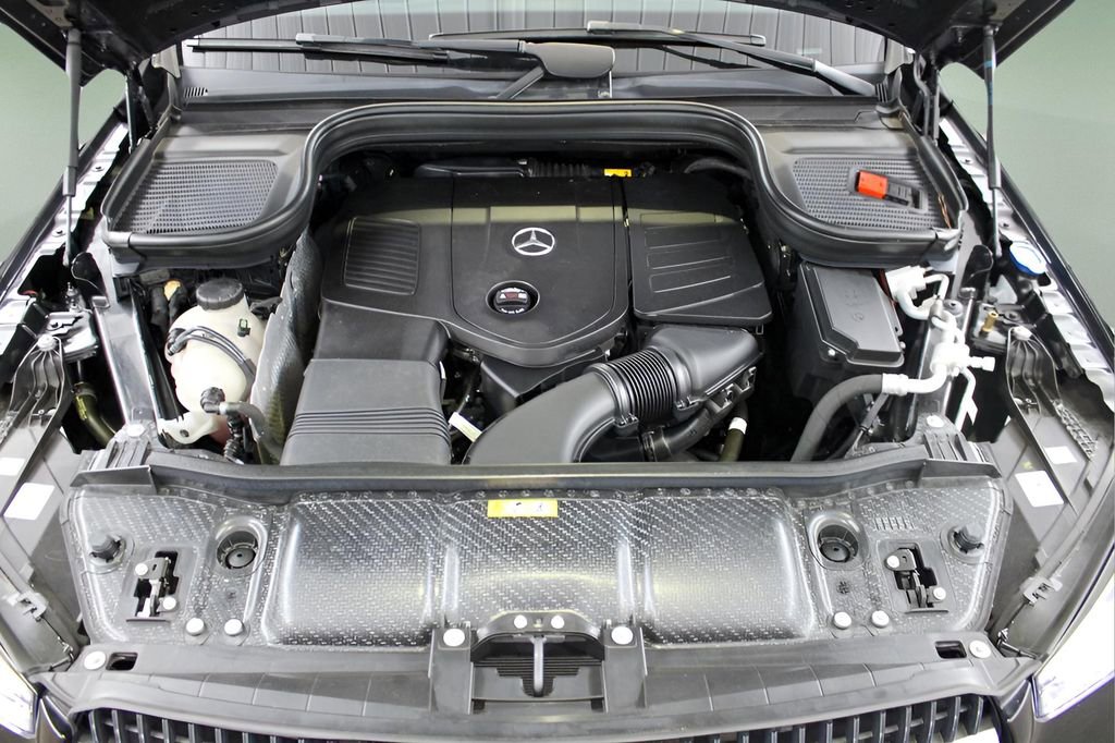 Used 2024 Mercedes-Benz GLE 350 4MATIC image 32