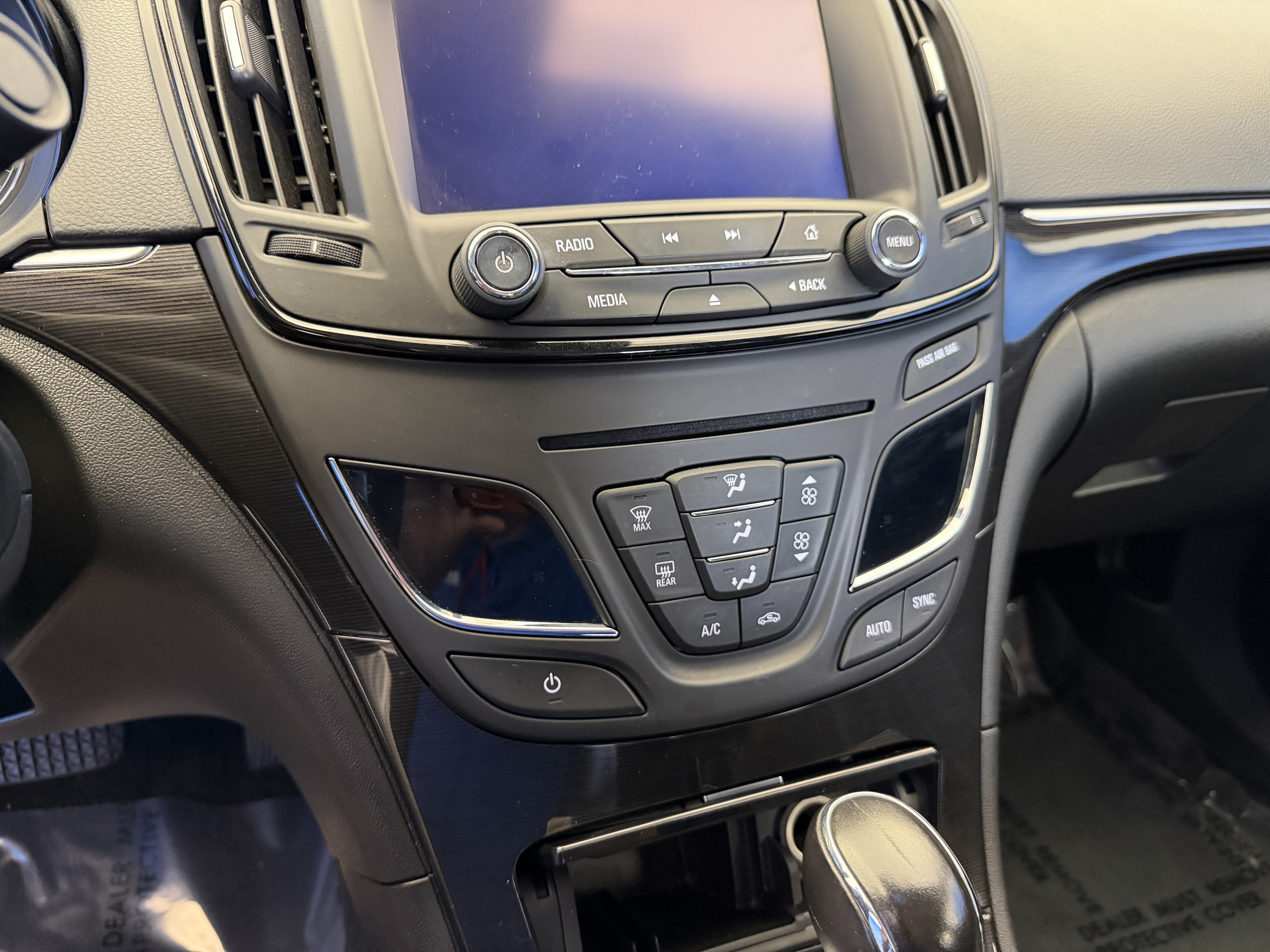 Used 2014 Buick Regal FWD image 21