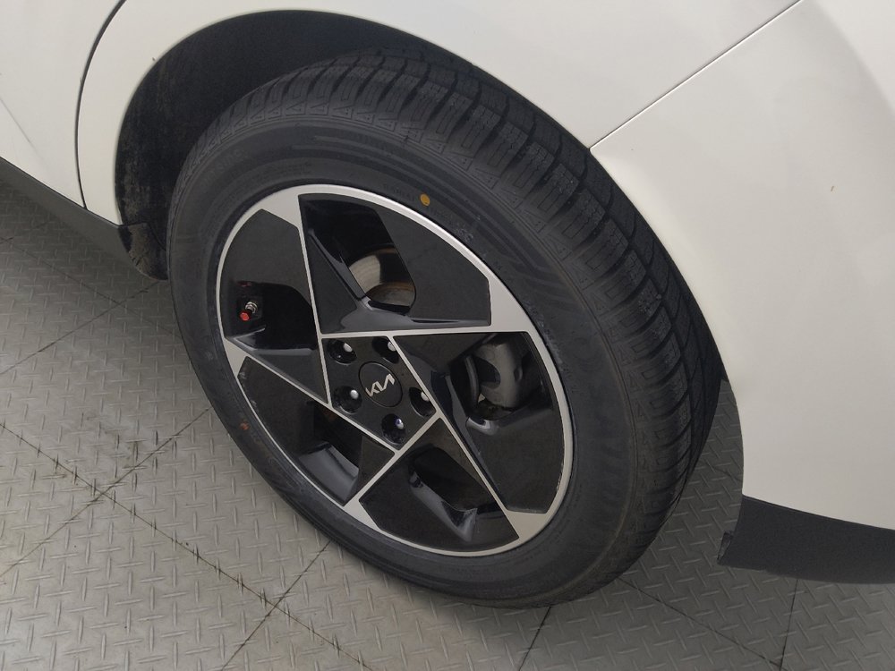 Used 2024 Kia Soul EX image 31