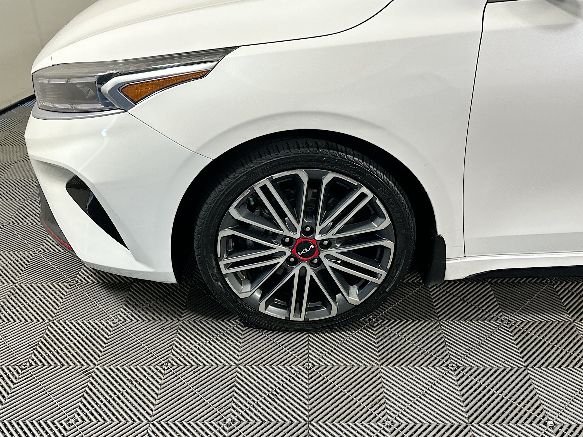 Used 2022 Kia Forte GT FWD image 11
