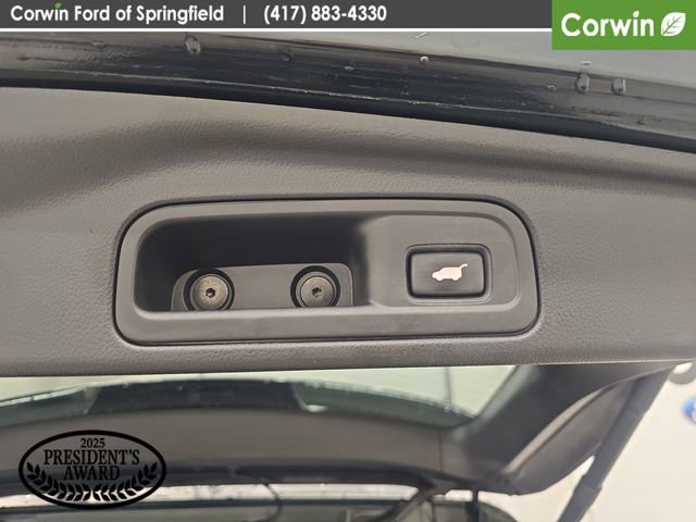 Used 2017 Honda Pilot Touring image 18