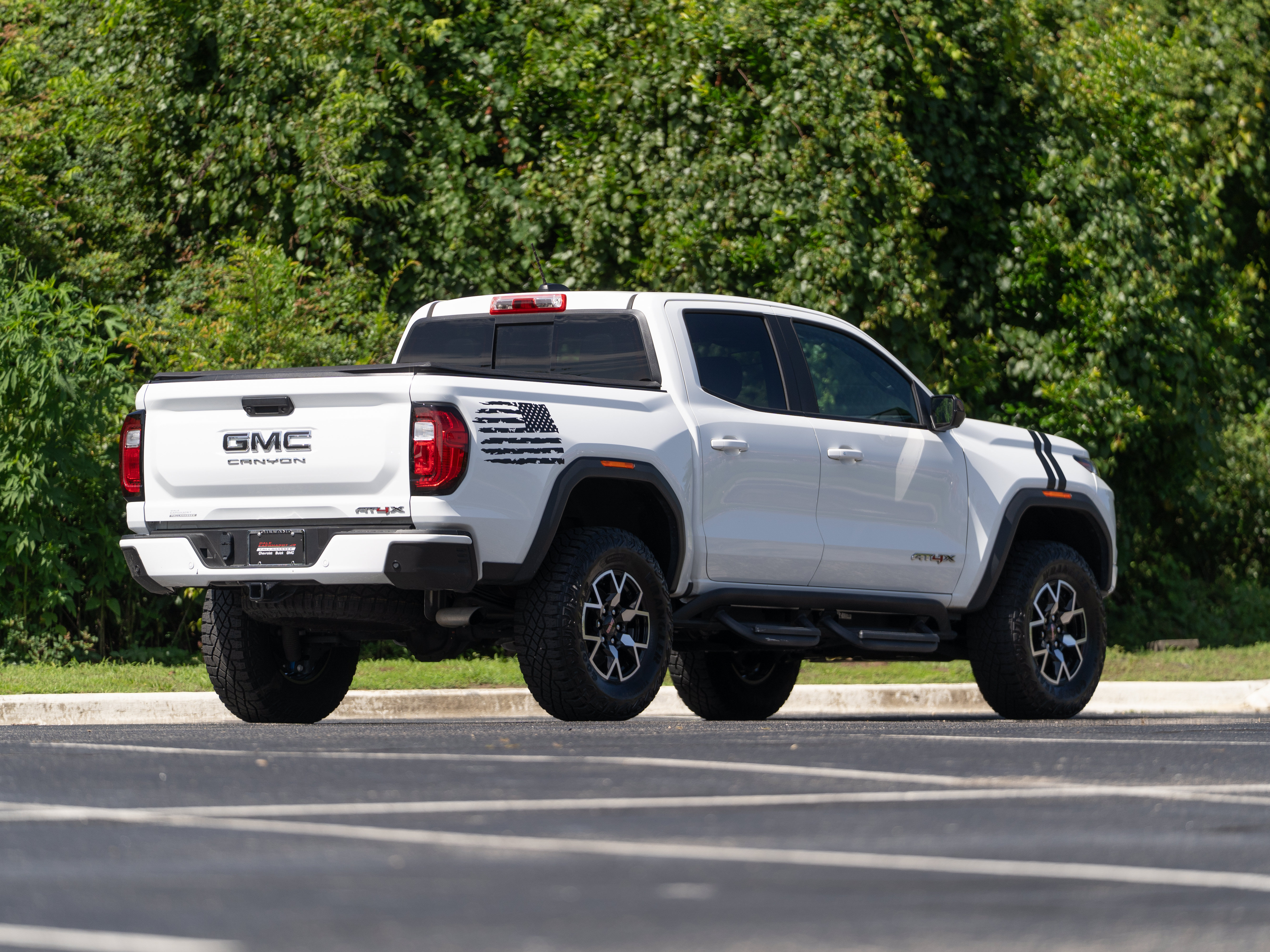 Used 2024 GMC Canyon AT4X AWD/4WD image 46