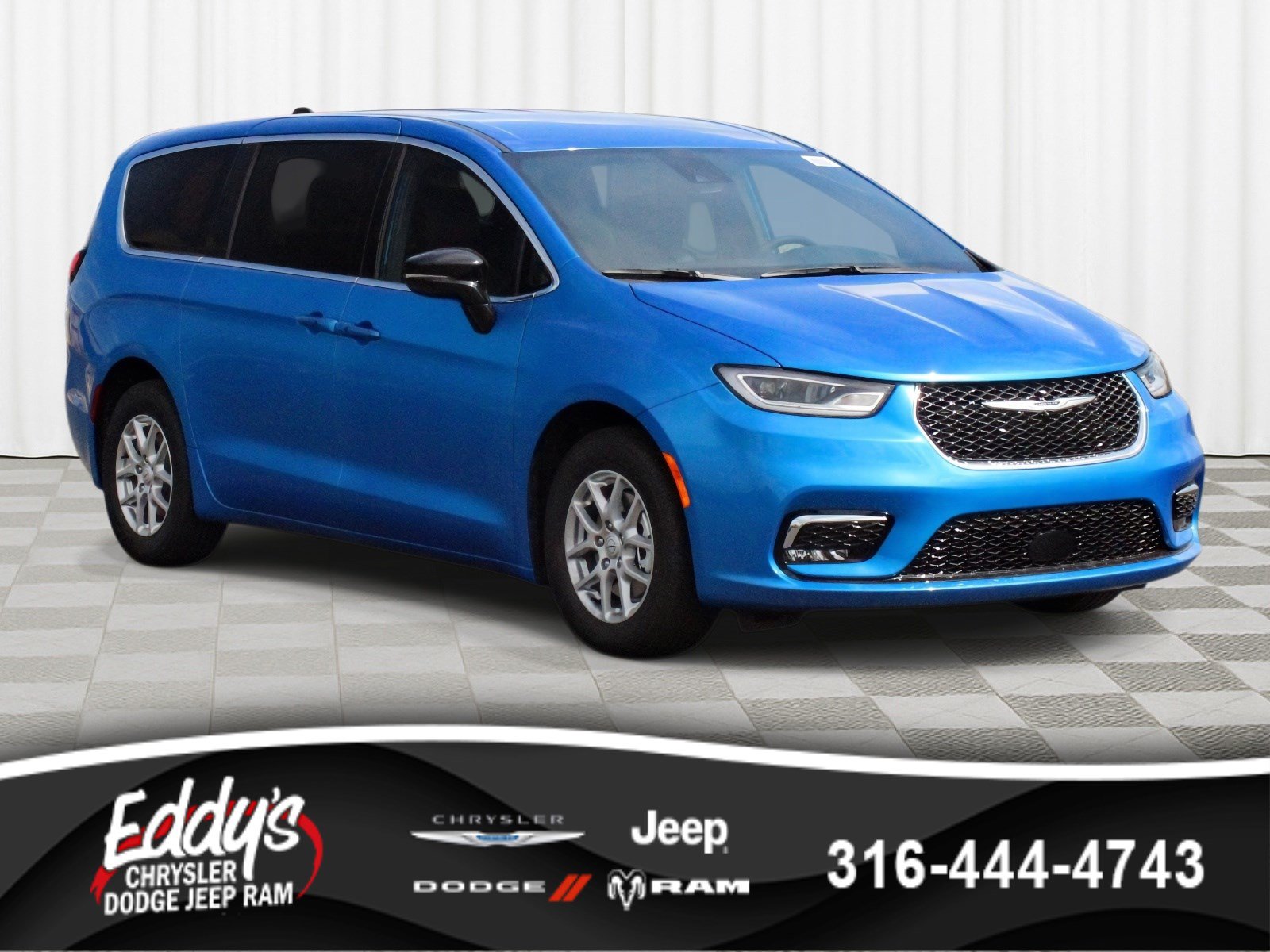 New 2026 Chrysler Pacifica Select FWD image 1