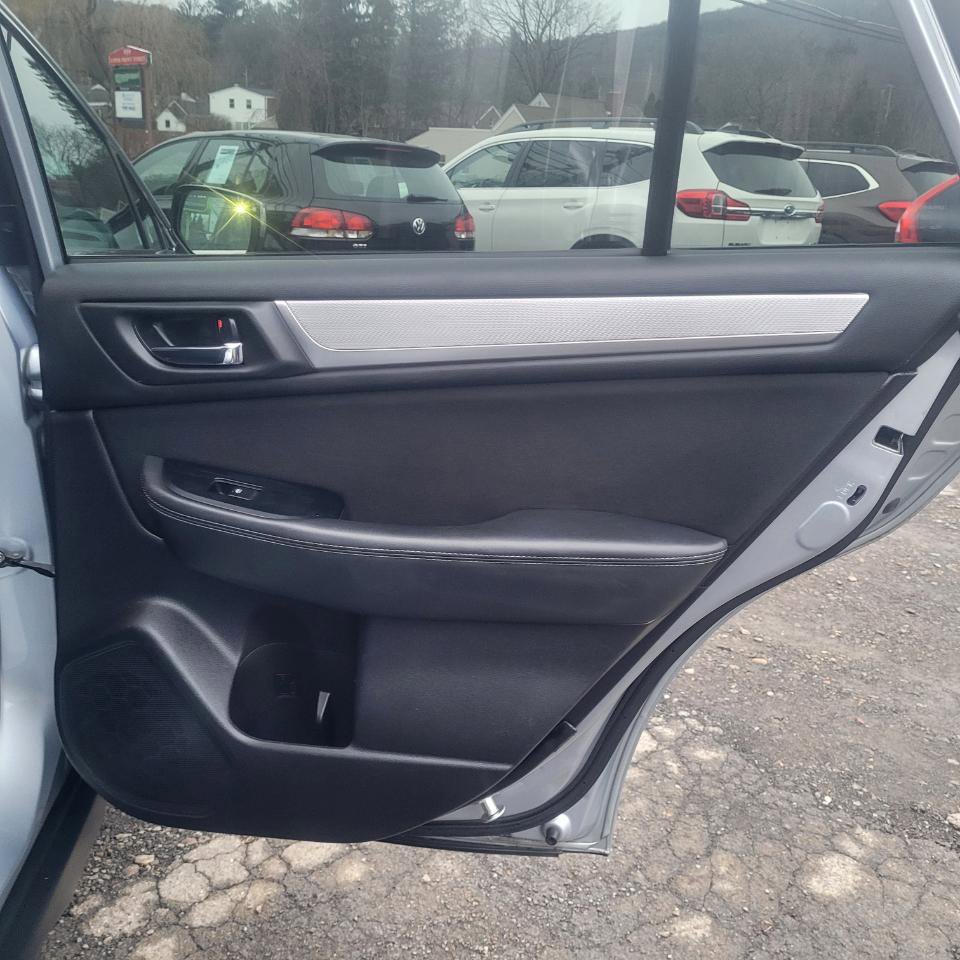 Used 2016 Subaru Outback 2.5i Premium image 27