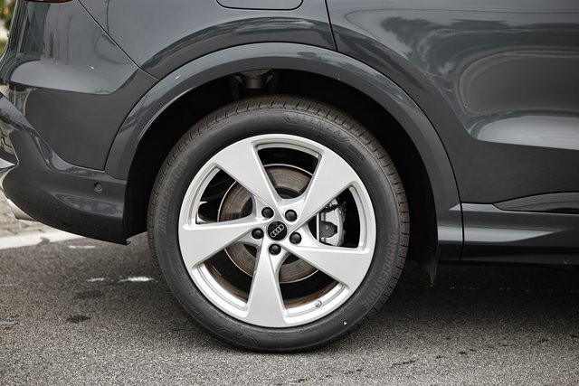 New 2025 Audi Q5 Prestige image 6