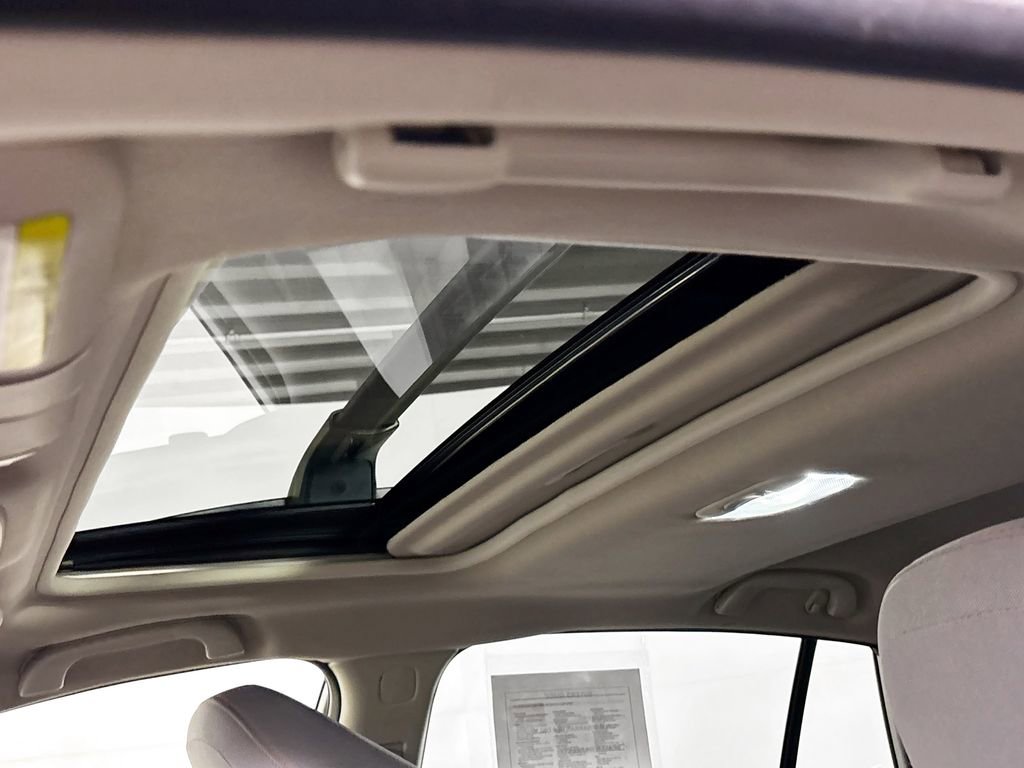 Certified 2022 Subaru Crosstrek 2.0i Premium w/ Moonroof Package image 19