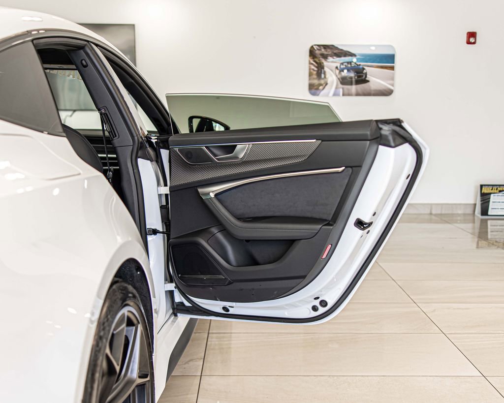 Used 2025 Audi RS 7 Performance AWD/4WD image 42