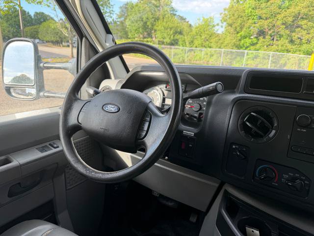 Used 2016 Ford E-350 and Econoline 350 Super Duty w/ Power Windows & Locks Group RWD image 12