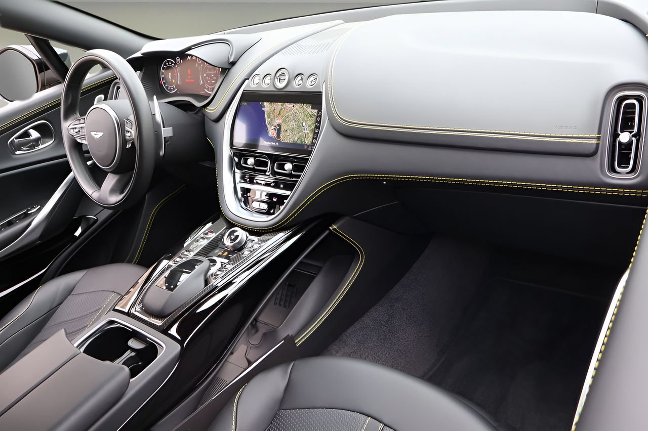 Used 2023 Aston Martin DBX 707 AWD/4WD image 23