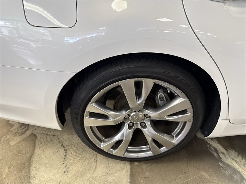 Used 2015 INFINITI Q70 3.7 w/ Sport Package RWD image 12