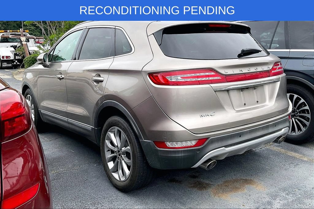 Used 2019 Lincoln MKC Select w/ Select Plus Package FWD image 3