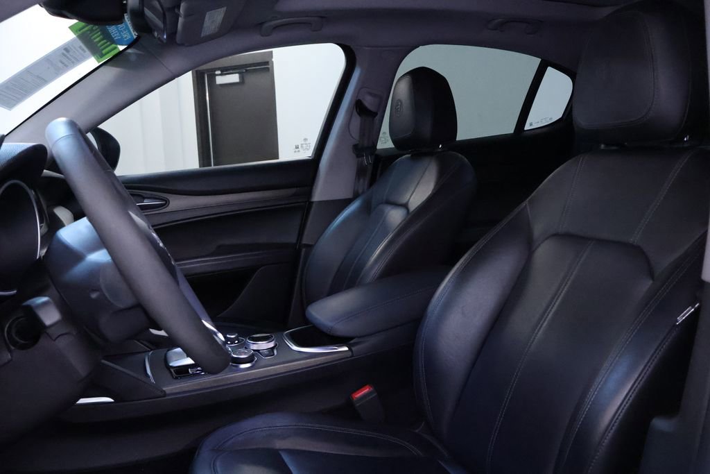 Used 2021 Alfa Romeo Stelvio Ti image 15