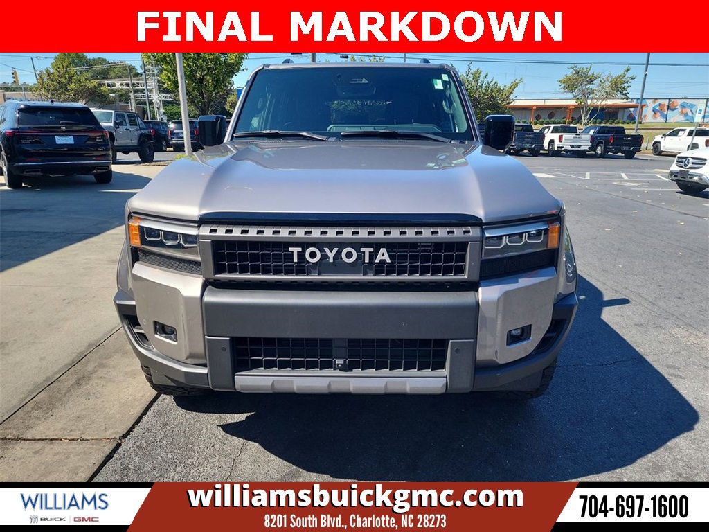 Used 2024 Toyota Land Cruiser image 3