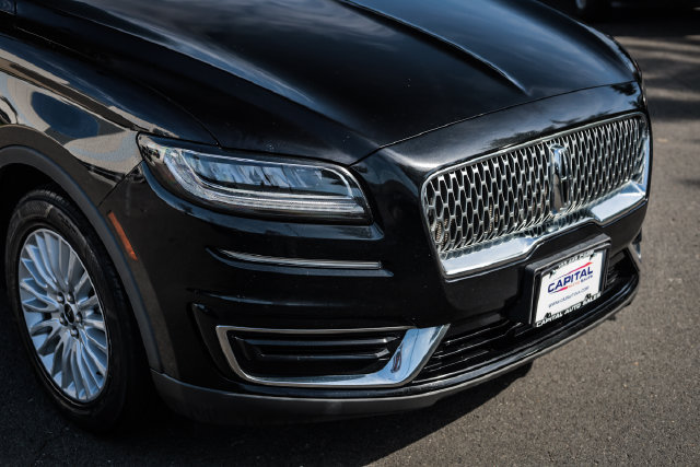 Used 2019 Lincoln Nautilus Premier AWD/4WD image 10