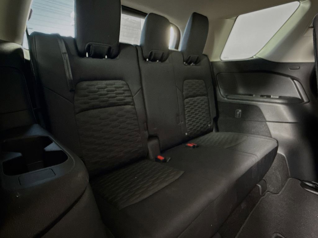 Used 2022 Nissan Pathfinder SV image 27