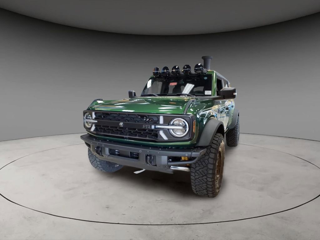 New 2025 Ford Bronco Badlands image 1