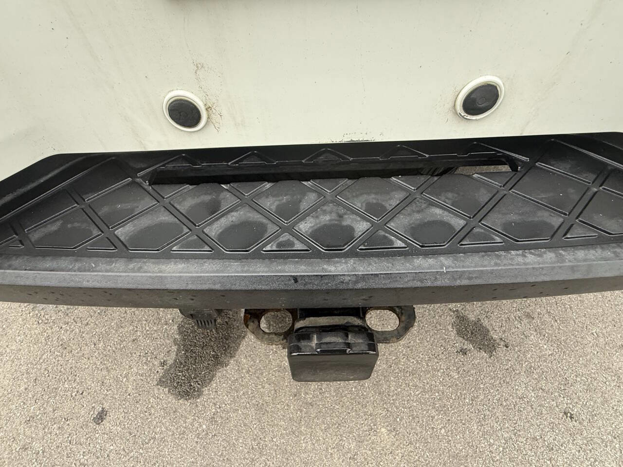 Used 2010 Nissan Armada Titanium image 27