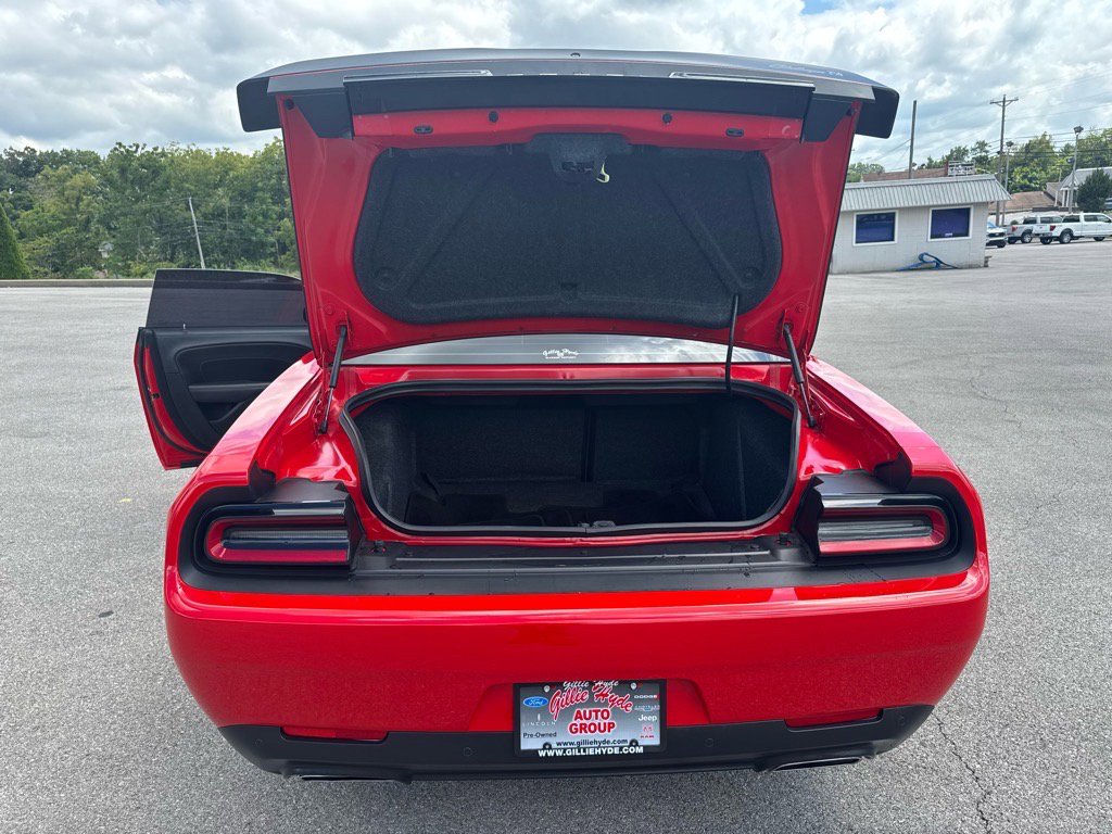 Used 2022 Dodge Challenger R/T Scat Pack w/ T/A Package image 2