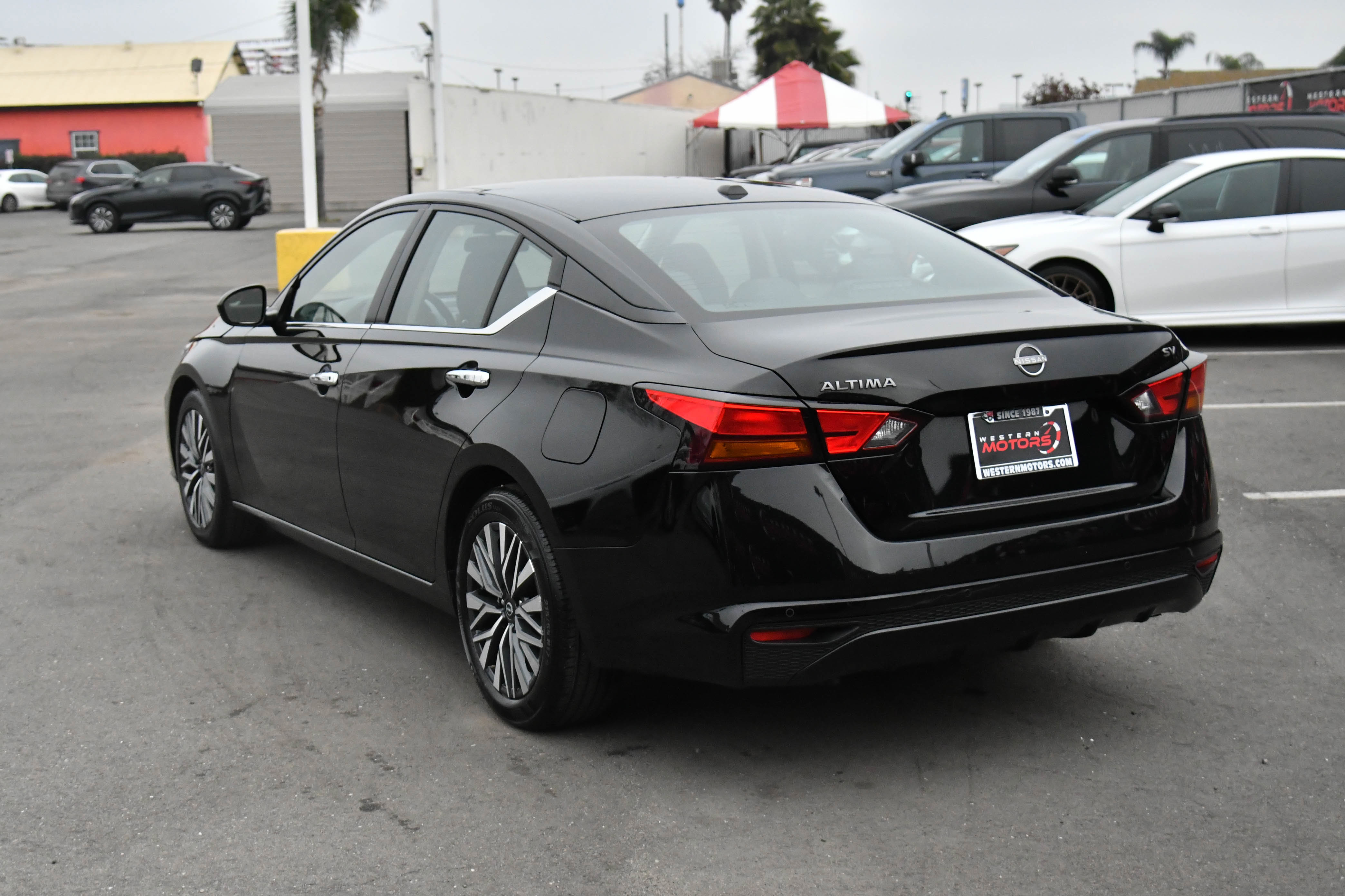 Used 2024 Nissan Altima 2.5 SV image 6